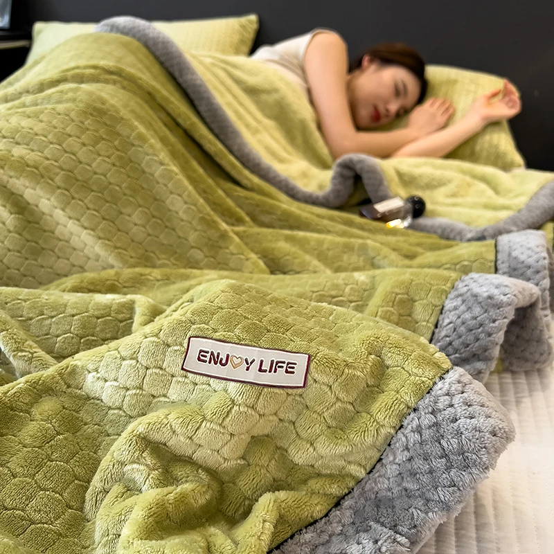 Turtle Velvet Autumn Winter Thicken Warm Blankets for Bed Soft Fluffy Coral Velvet Sofa Blanket Jacquard Throws and Blankets