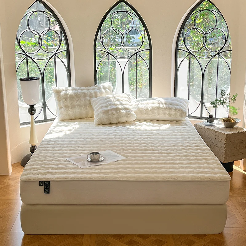 New Thickened Imitation Rabbit Fur Fitted Sheet with All Around Elastic Bands Winter Warm Bed Linen Plush Soft Mattress Cover