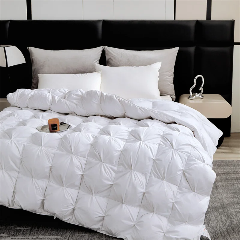 High End White Goose Dwon Comforter 3D Fluffy Luxury Duvet Insert Quilted Five-Star Hotel Winter Thick Cozy Quilt Customized